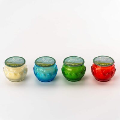 Lot de 4 bougies citronnelle d'extérieure contre les moustiques à la cire de soja - Dimensions : L x H : 7 x 5,5cm