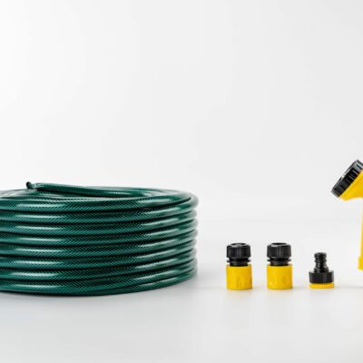 Tuyau d'arrosage classic 13mm avec accessoires d'arrosage L.20m - Suan